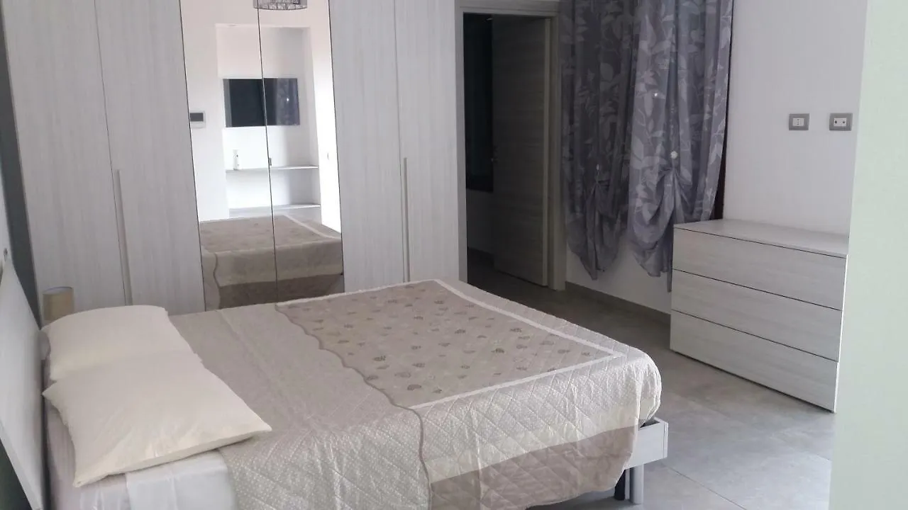 Home Vittoria Lago Di Como 0*,